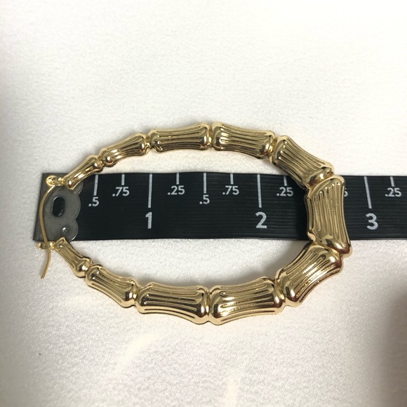 14k Gold Filled Bamboo Oval Hoop Earrings - Picture 9 of 9